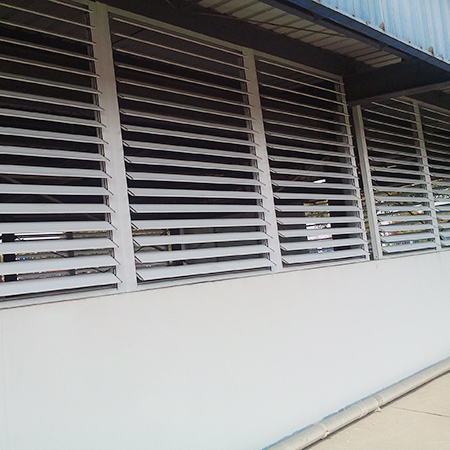 Hollow flat shutters