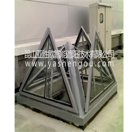 Fire smoke exhaust skylight 